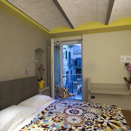 فندق مبيت وإفطار Casa Turrisi تاورمينا